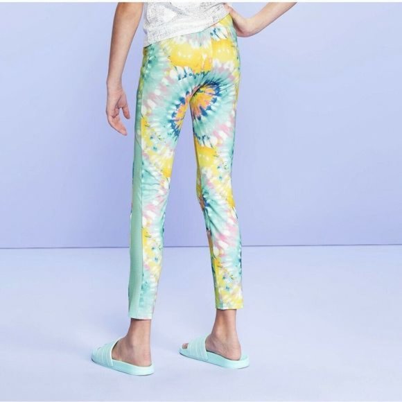 More Than Magic Tie-Dye Swirl Rainbow Leggings - Picture 3 of 13